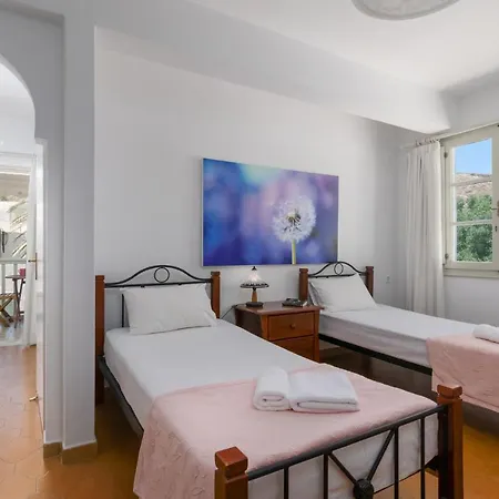 Areti'S Milos Guesthouses Adamantas  Exterior foto