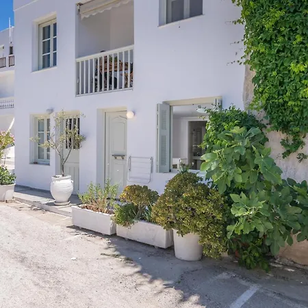 Areti'S Milos Guesthouses Adamantas  Exterior foto