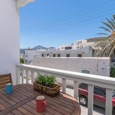 Areti'S Milos Guesthouses Adamantas  Exterior foto