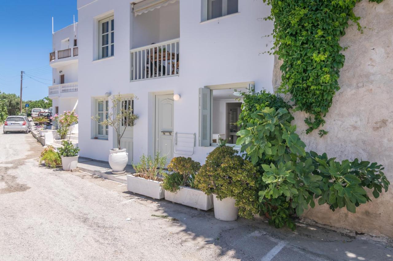 Areti's Milos Apartment *