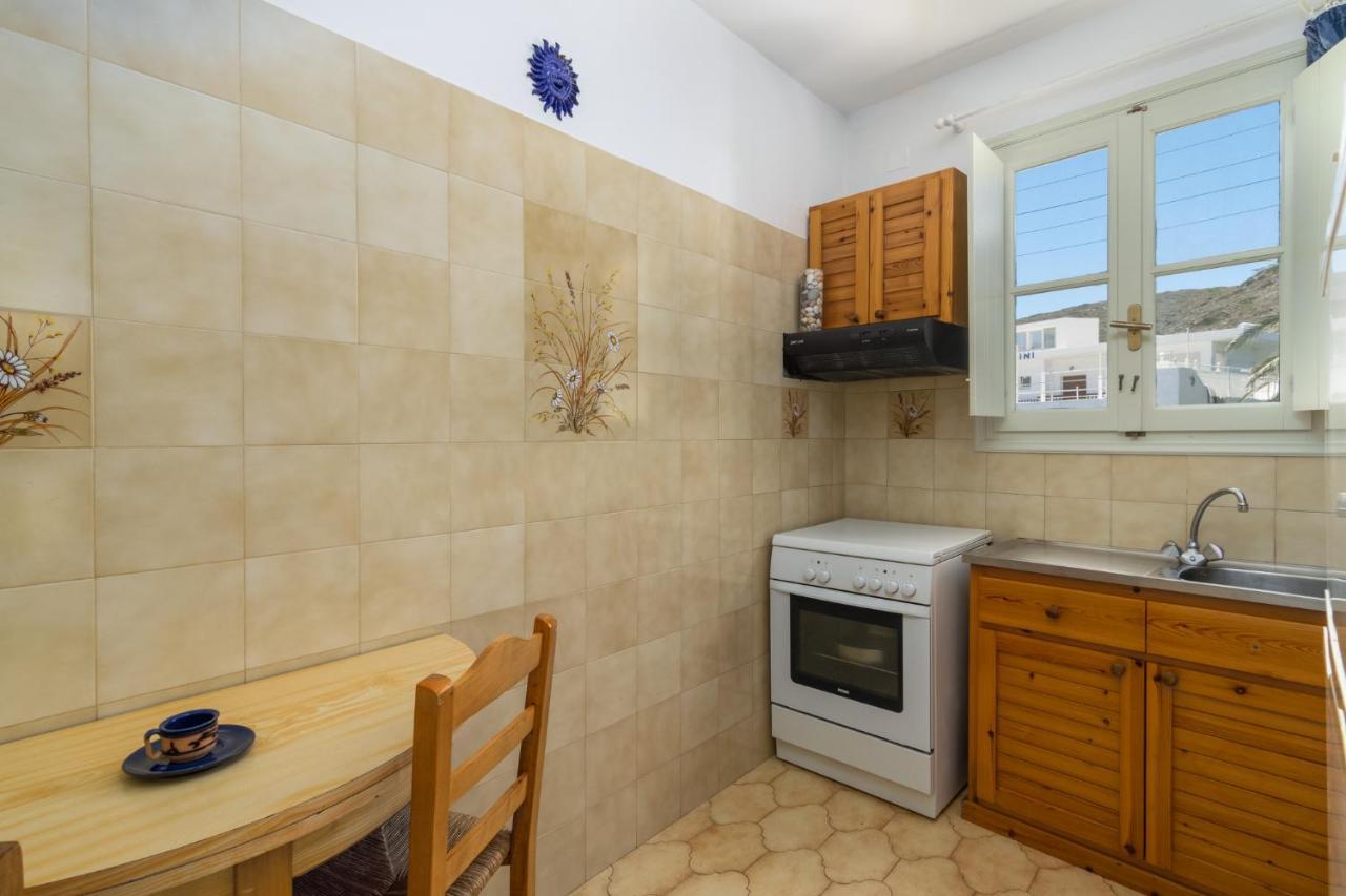 Areti's Milos Apartment Adamantas (Milos)